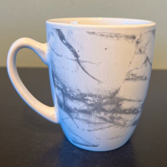 Set of 2 ROYAL NORFOLK Marbleized Gray & White Ceramic Mugs ~ Greenbrier - Picture 3 of 9